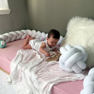 Montessori Bed VS Crib ?